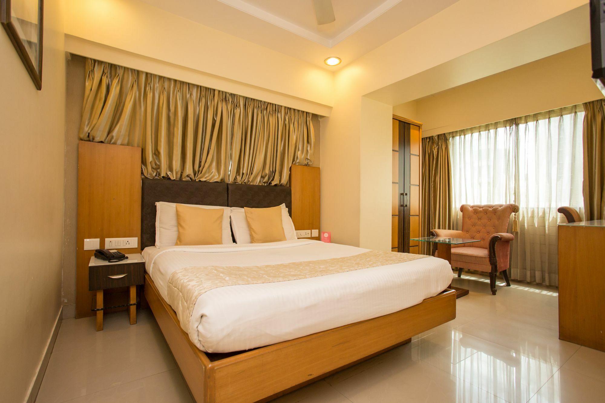 Oyo 10007 Hotel Grace Residency Mumbai Ngoại thất bức ảnh